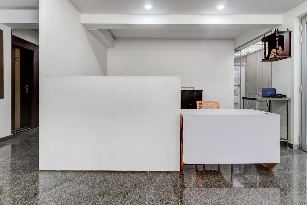 Oyo 81895 Nr Homes Bengaluru Kültér fotó